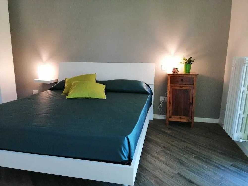Be Your Home - Guest House Colors