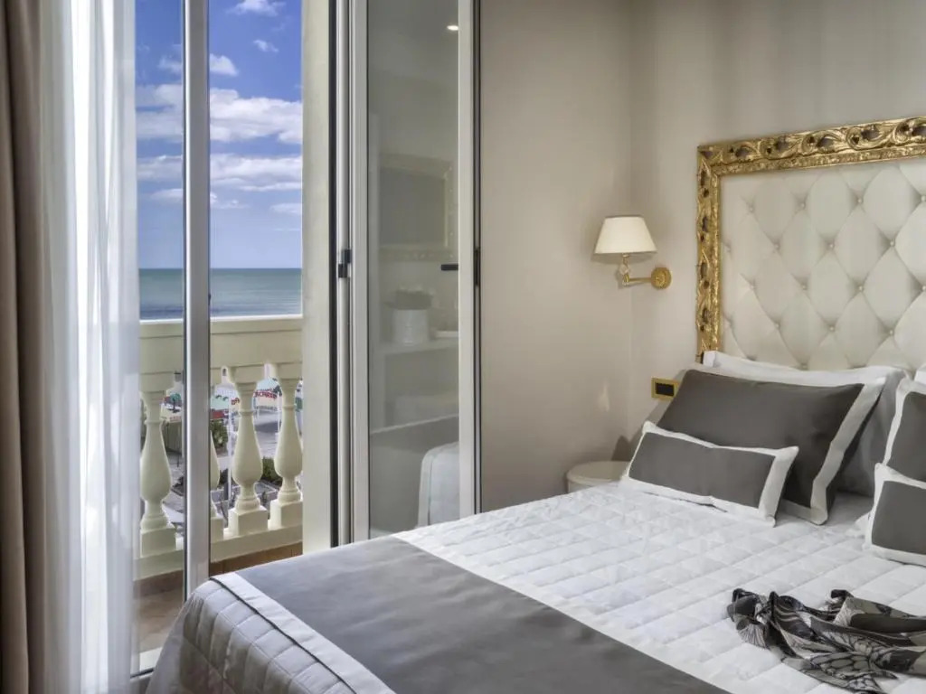 Novecento Suite Hotel