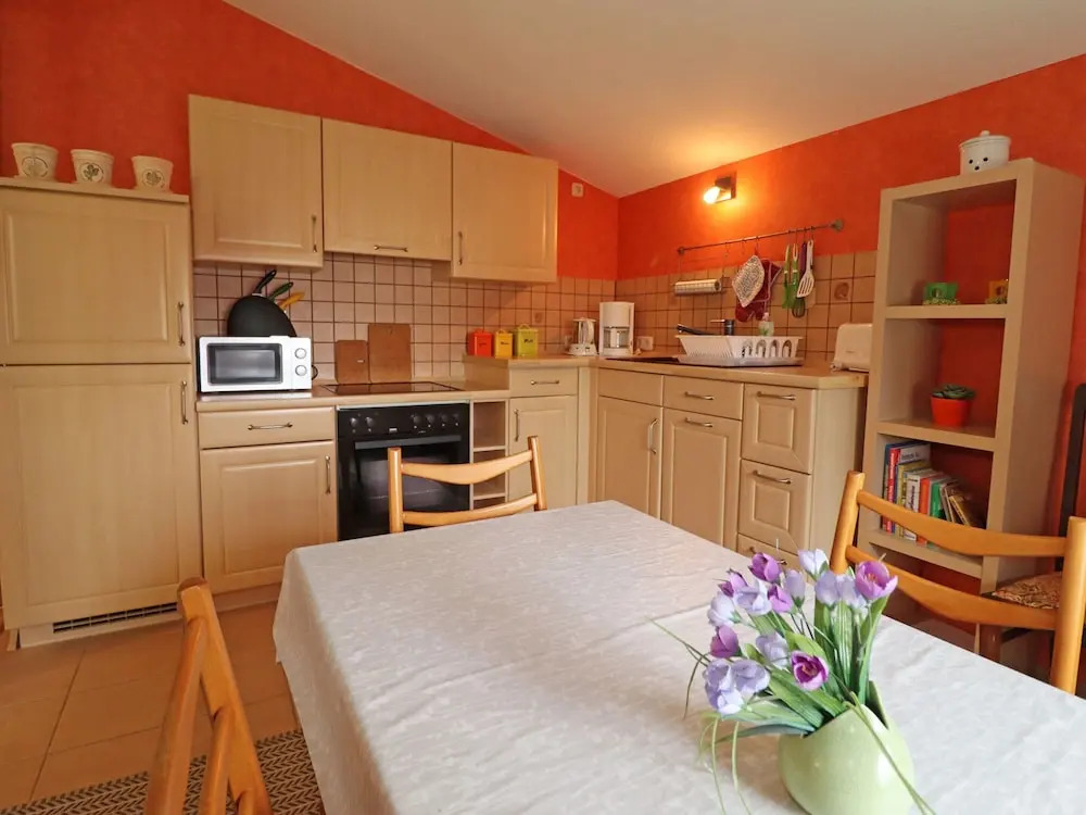 Inviting apartment in Wendelstorf with communal garden