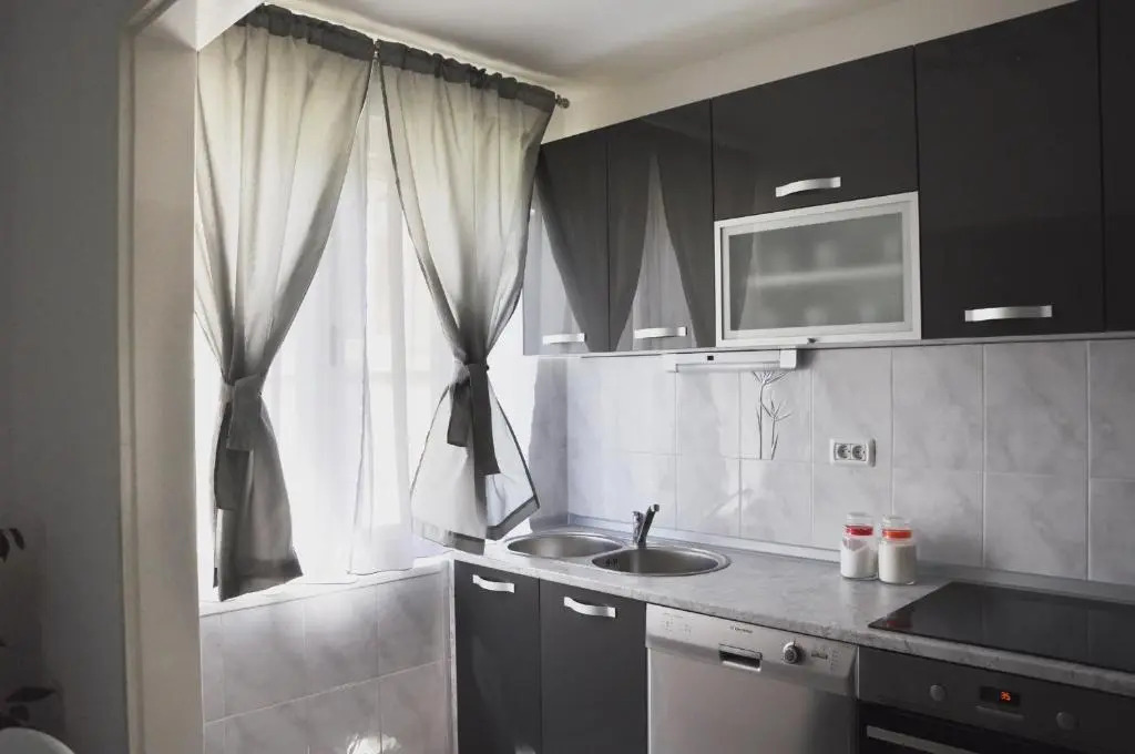 Apartment Center