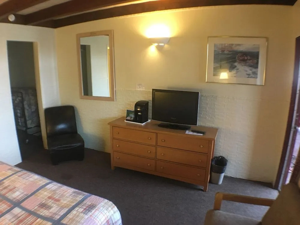 Anchor Lodge