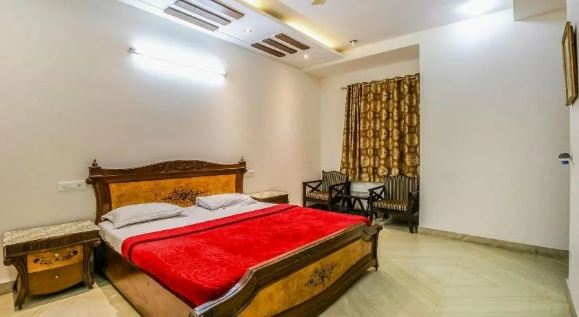 Stay Royal Bed & Breakfast
