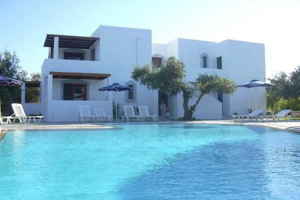 Triantafillas Suites