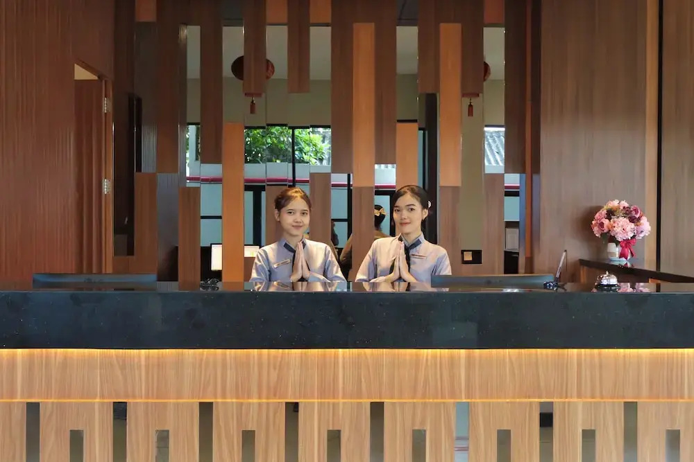 Front One Hotel Gombong