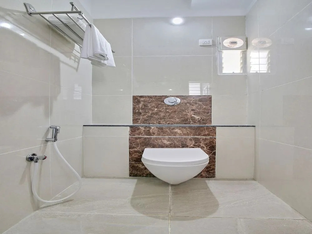 SilverKey Executive Stays 46745 Opposite Vinayaka Apartments