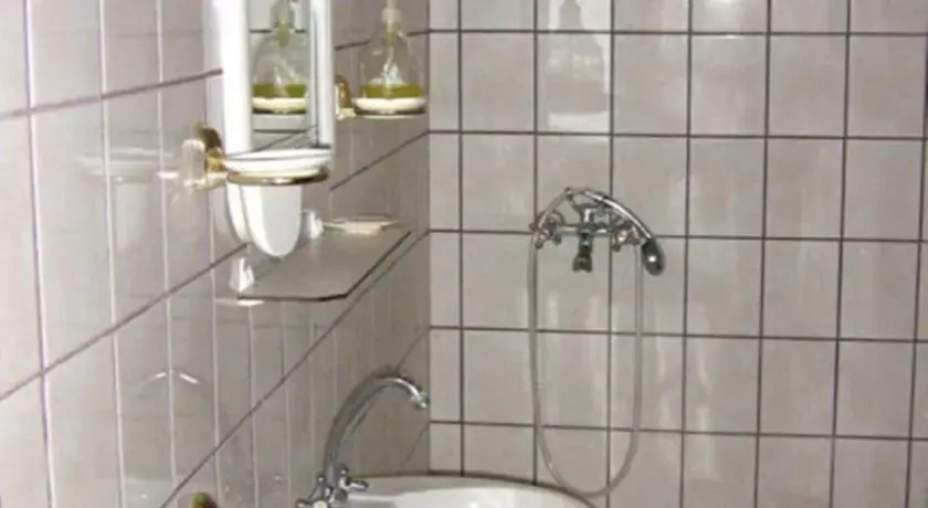 Guesthouse Sokolac N
