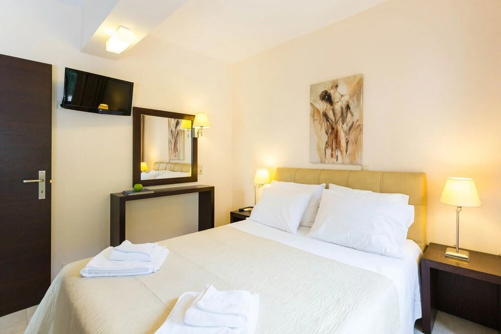 This Split Level Villa Perfect Place to Stay Wail in Rethymnon, Crete
