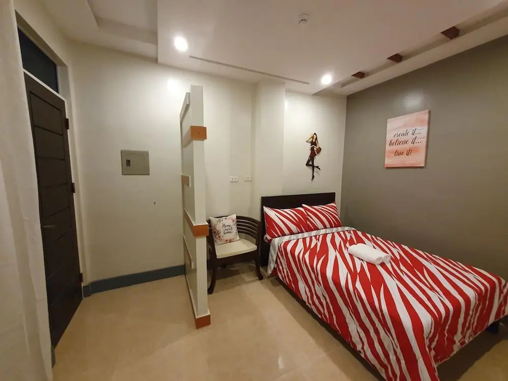 Felicidad Resto and Pension House