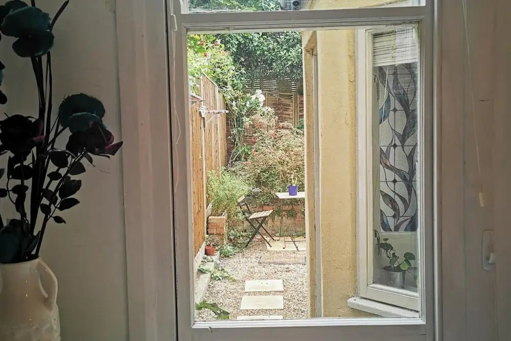 1 Bed Victorian Flat Sleeps 4 - Garden & Patio