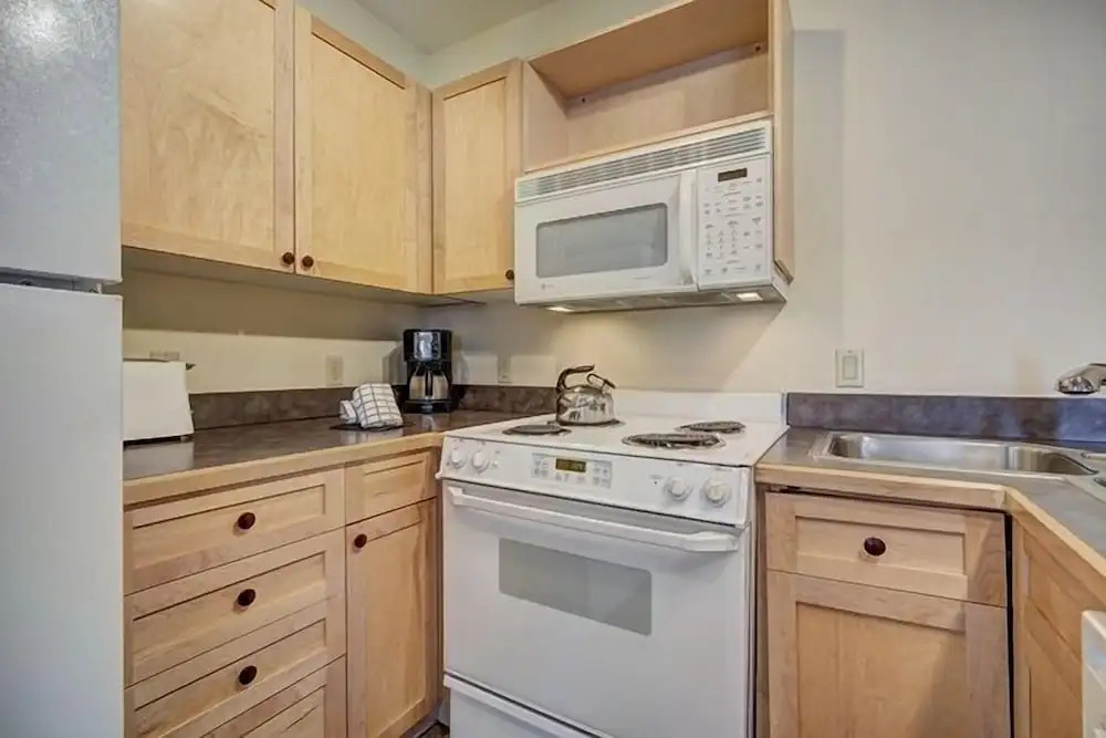 Silver Mill 8184-1br-walk To Slopes! Kids Ski Free! 1 Bedroom Condo by RedAwning