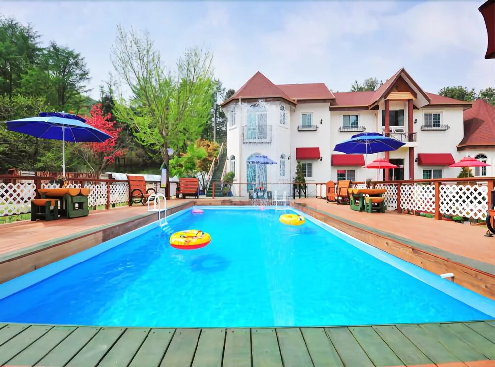 Pocheon Island Pension