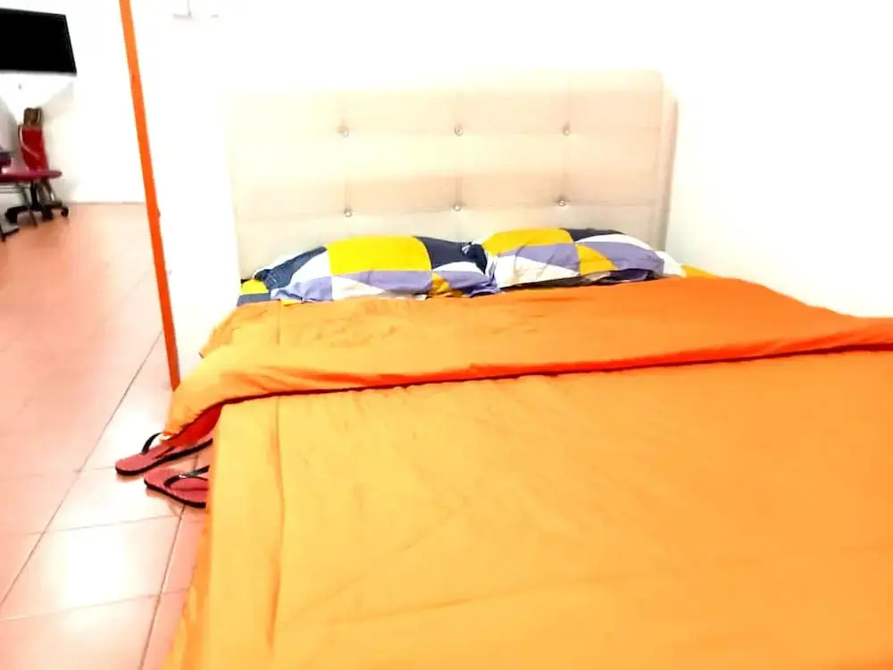 OYO HOME 90768 Flo Inn Motel