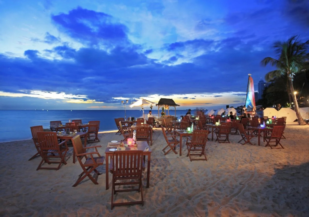 Arya Inn Pattaya Beach Hotel