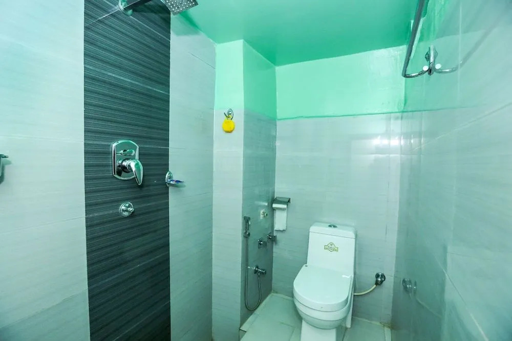 4 Seasons Hostel