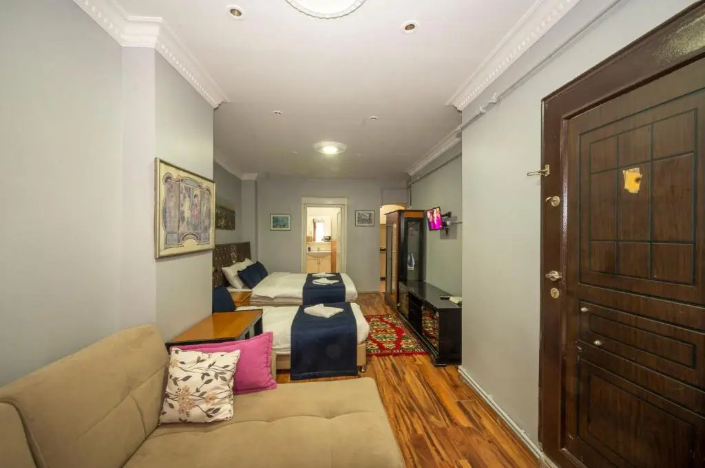 Taksim Suite II