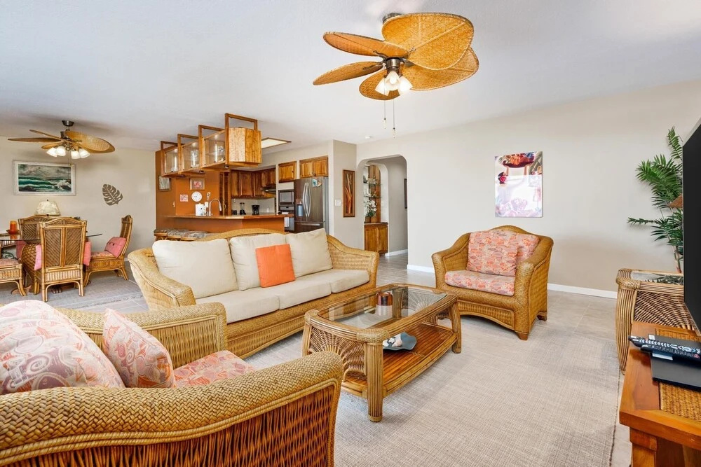 Kahaluu Bay Villas