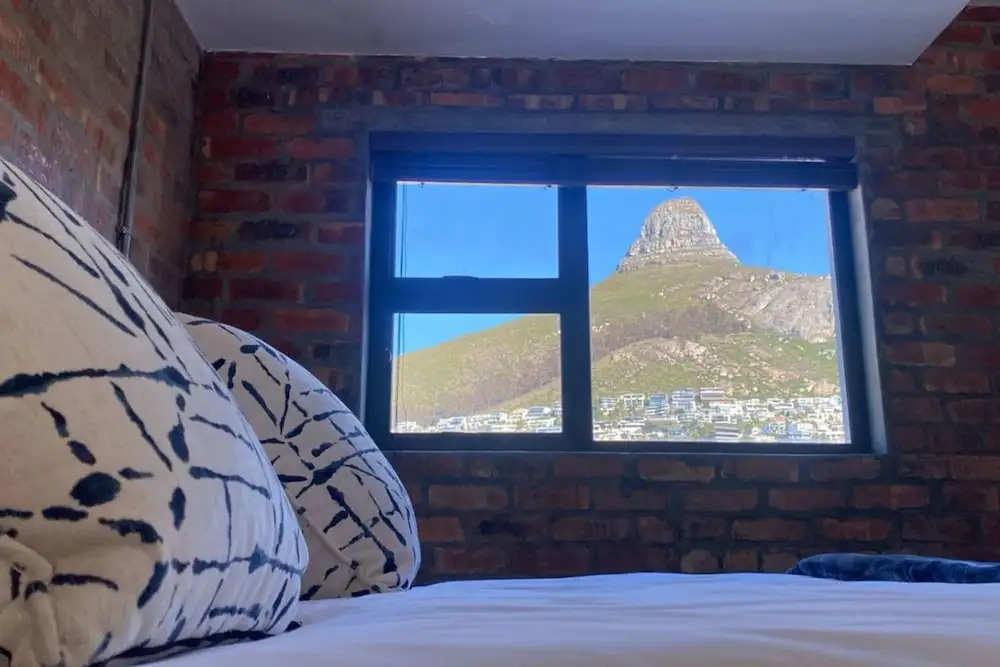 Elegant Sea Point Retreat Splendid Views Wifi