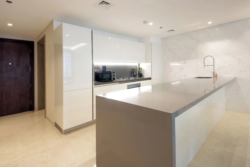 Luxury 1BR at Sterling East Burj Views