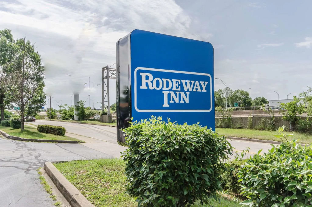 Studio 6 Suites Louisville KY Airport/Expo Center
