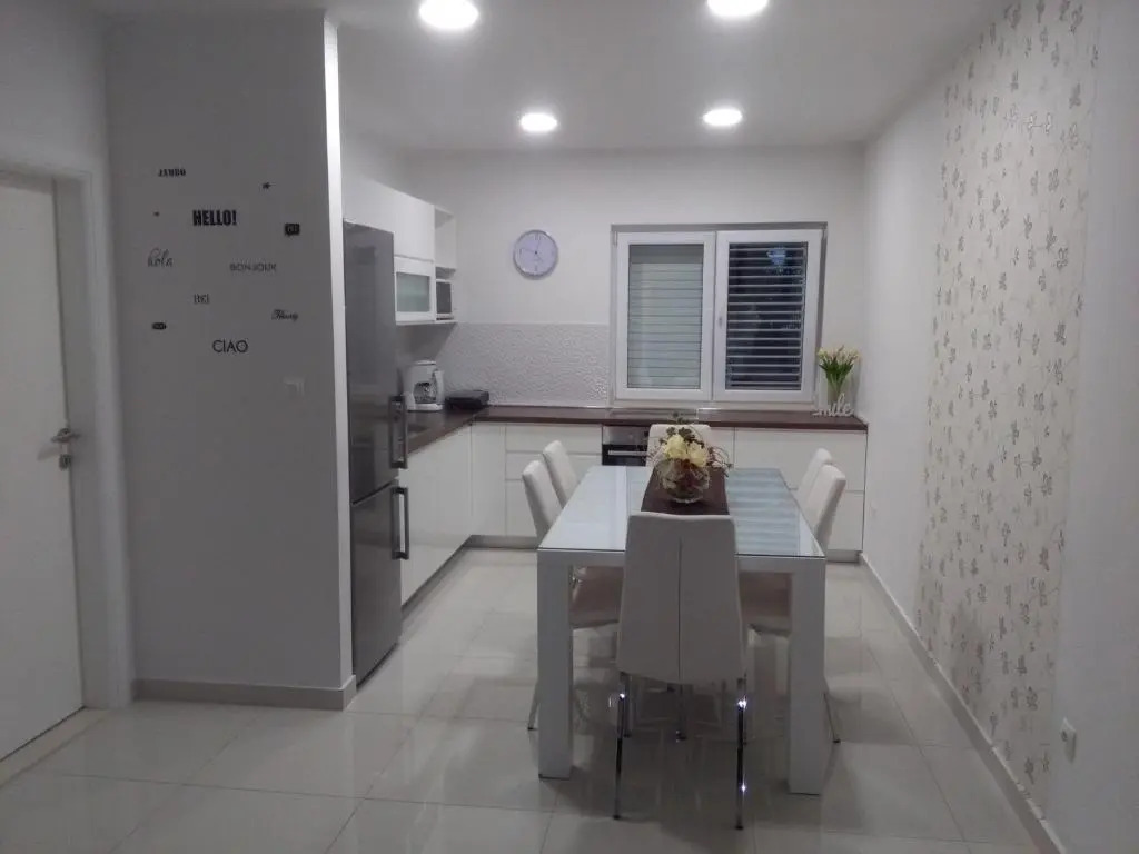 Ivana Apartments