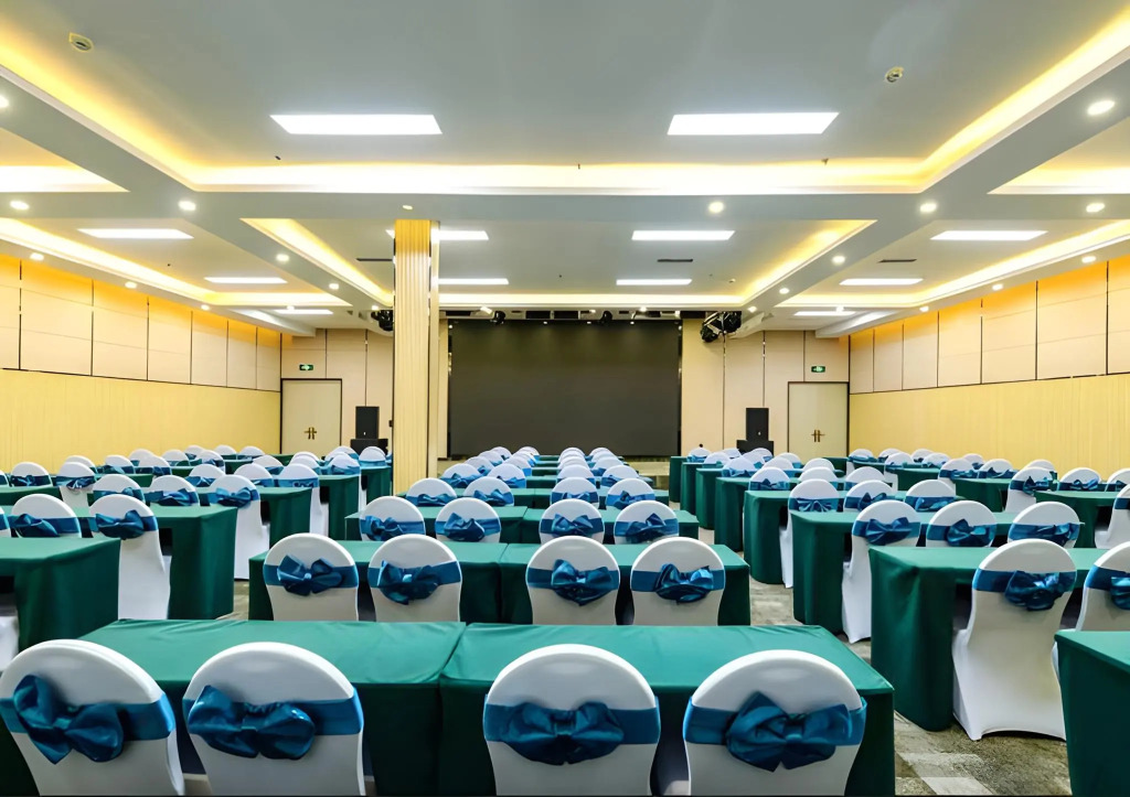 Echarm Hotel Guiyang Longdongbao International Airport Outlets