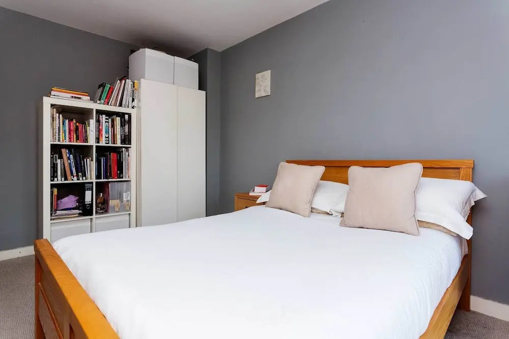 Stylish near Saint Martins