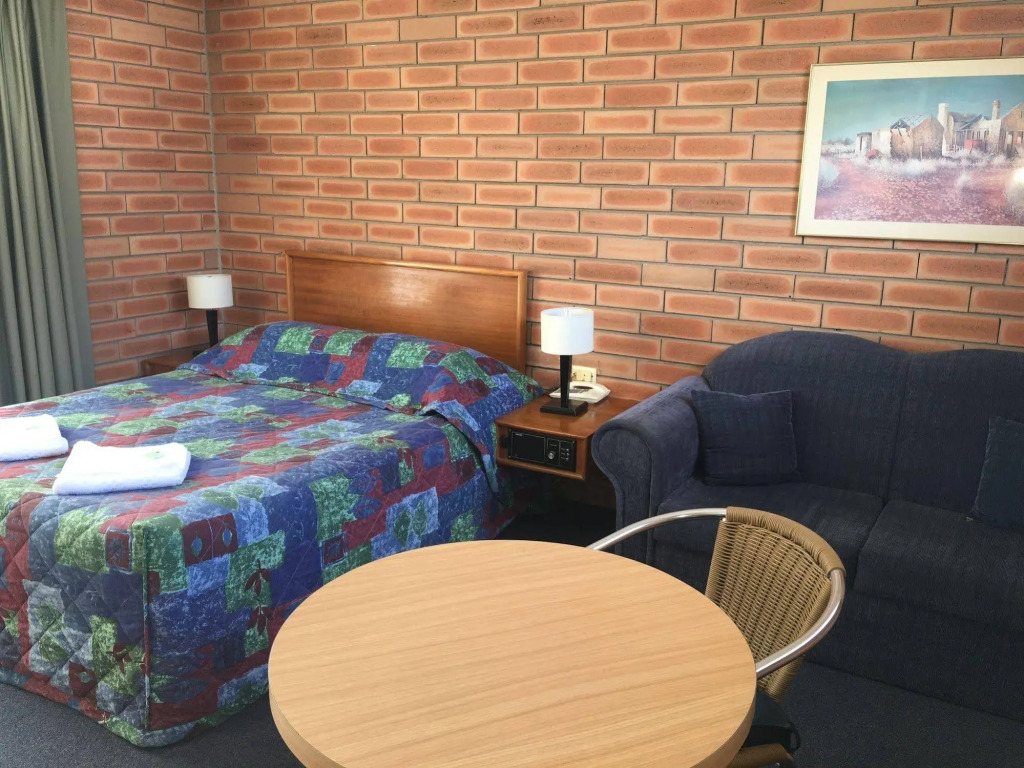 Gunsynd Motor Inn