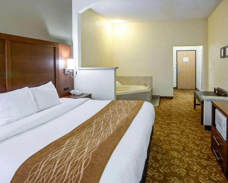 Comfort Suites Kansas City-Liberty