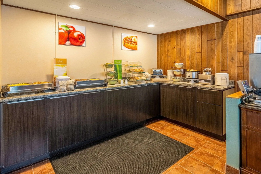 Quality Inn & Suites Virginia MN