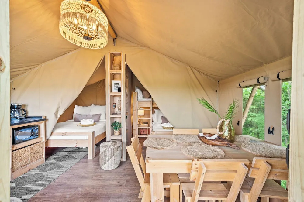 The Lodges at Eden Reserve - Pet Friendly Cabins Near Ark