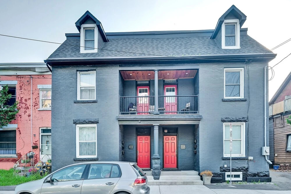 Newly Renovated - 2BR - Steps to Little Italy