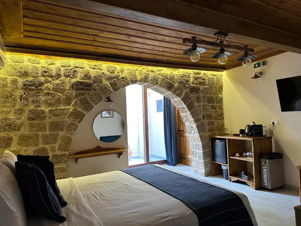 Midgard Suites