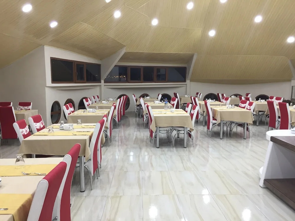 Royal Ozcelik Otel