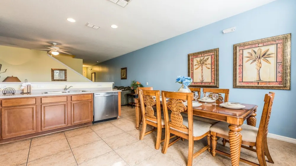 2 Miles to Disney, 3BR Home Free Wifi/crib, Best Location!