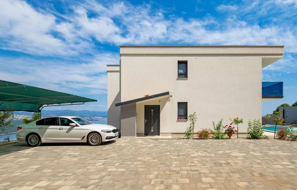 Amazing Home in Matulji With Outdoor Swimming Pool, Wifi and 5 Bedrooms