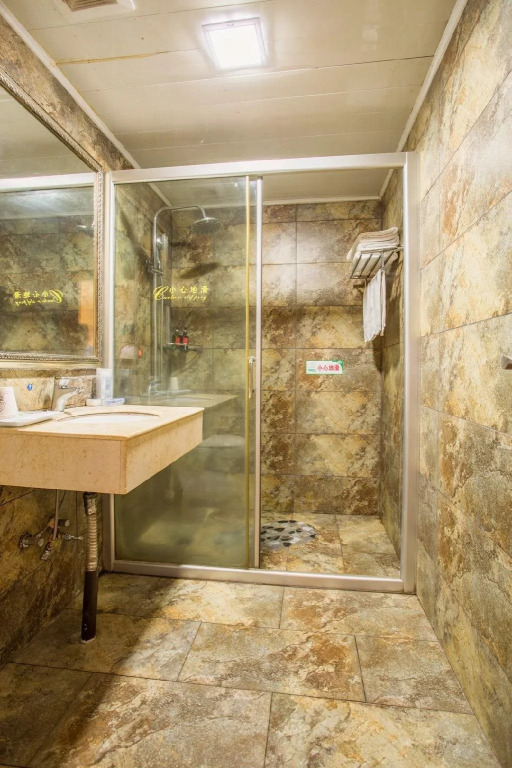 Shenzhen Lei Zhen Hotel