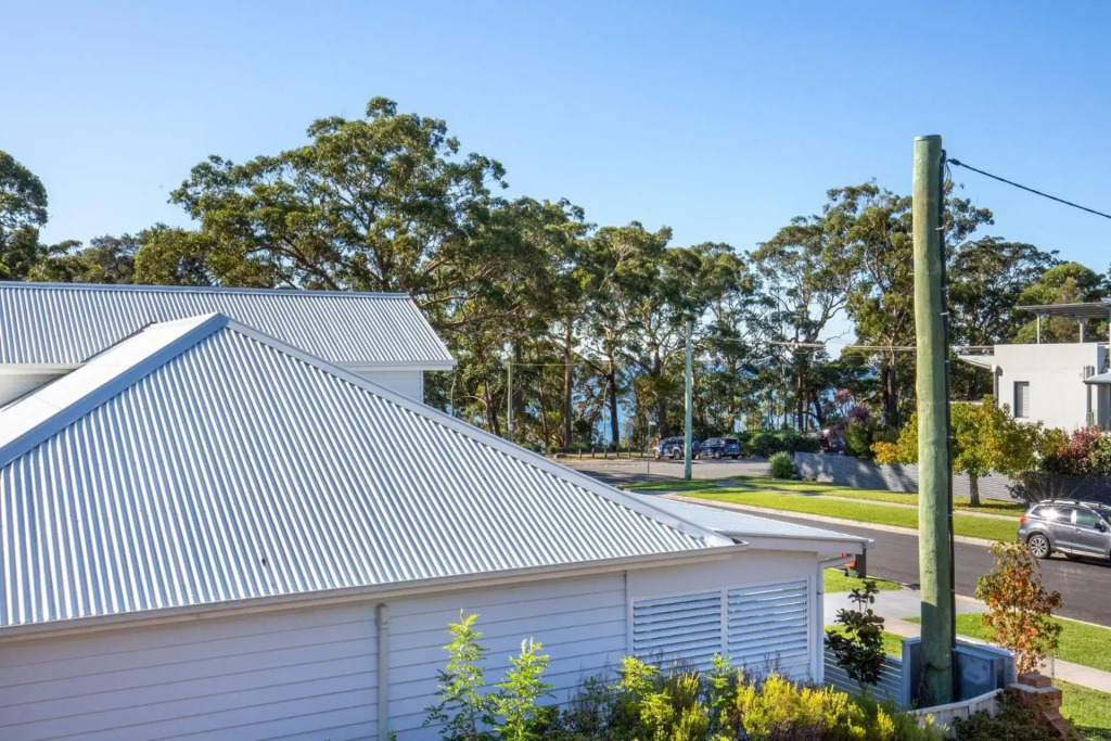 Aquamarine - modern & bright Huskisson townhouse