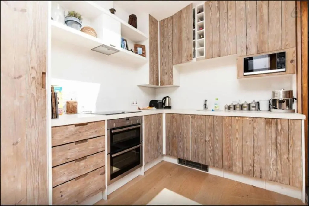 Stylish One Bedroom Chelsea Apartment