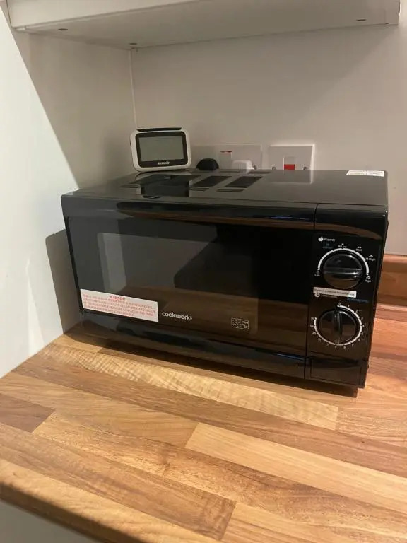 #0310 - Lovely 1 Bedroom apartment - Free parking