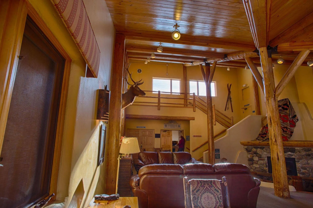 Teewinot Lodge by Grand Targhee Resort