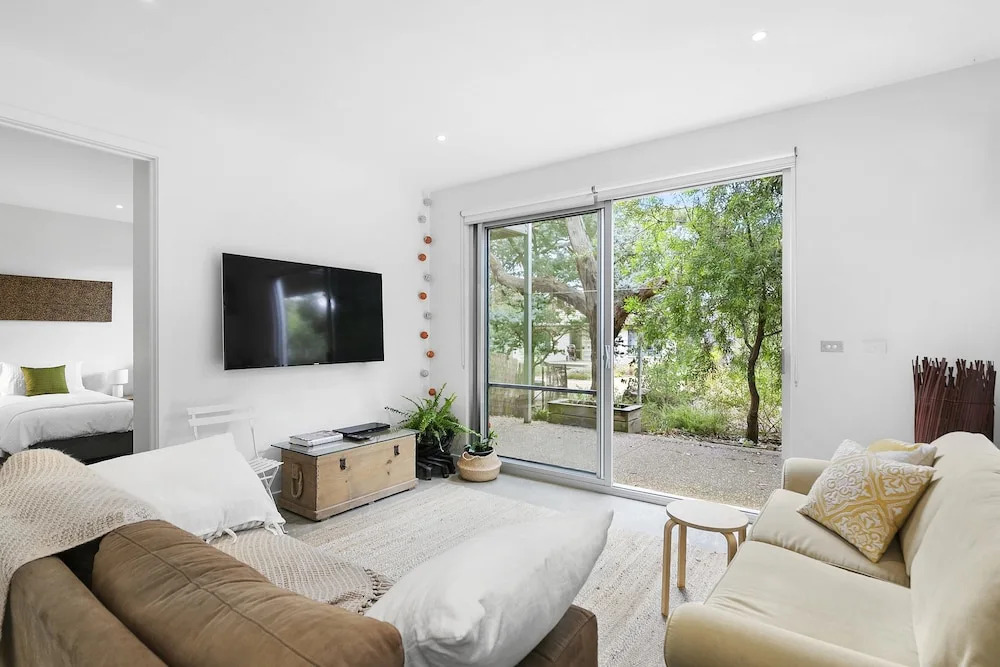 Bristlebird - Rejuvenate Stays