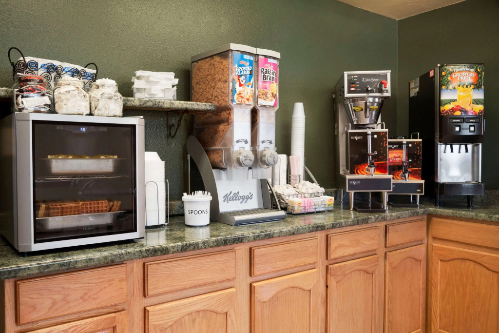 Super 8 by Wyndham Coeur dAlene