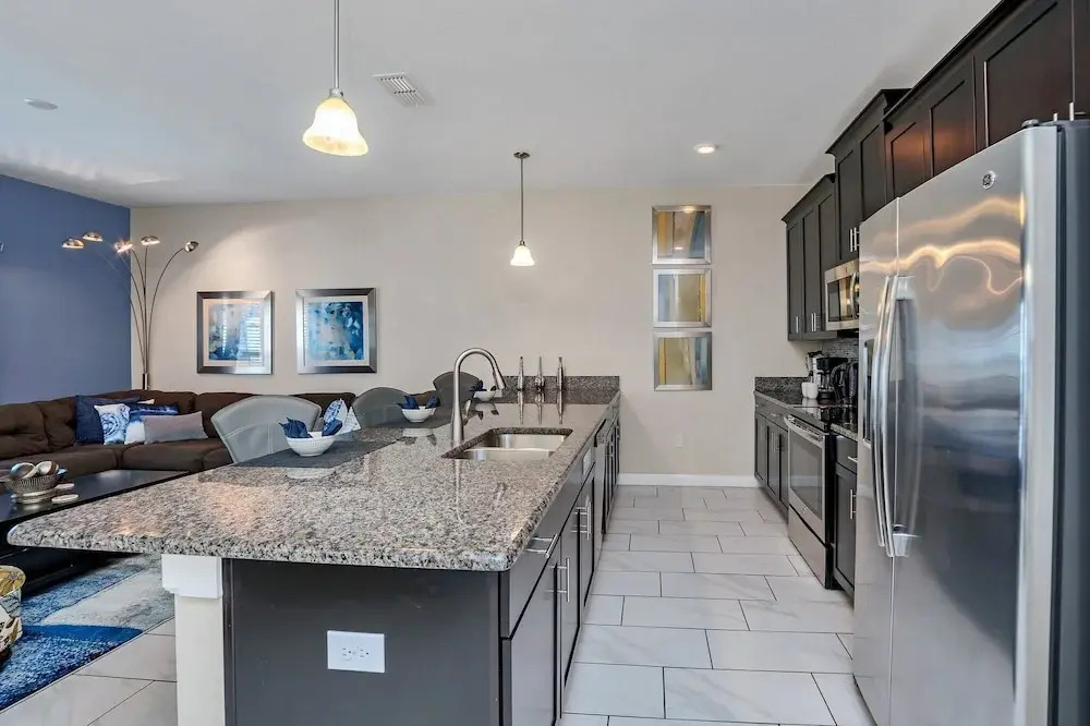 Spacious and Luxurious Home With Splash Pool, Close to Disney #4st804