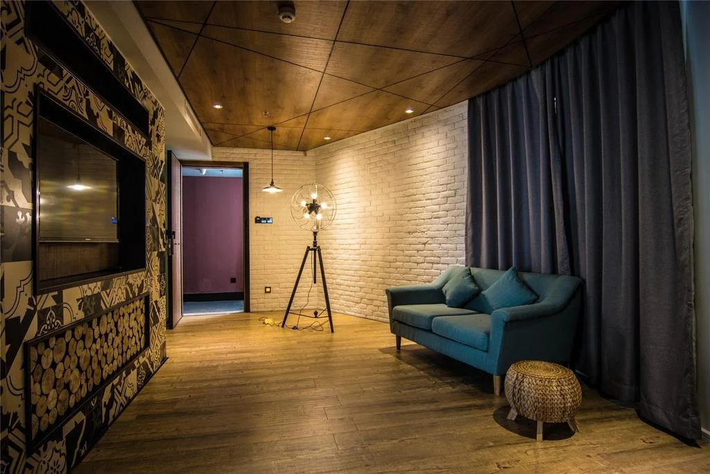 Dream-box Hotel
