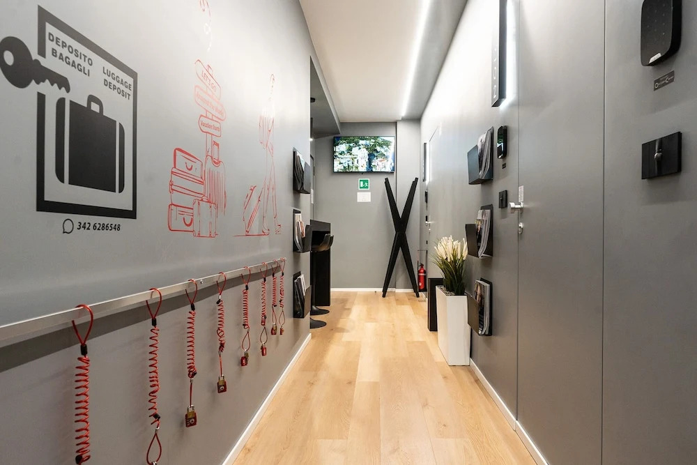 Contemporaneamente 147 - Modern & Comfort Rooms