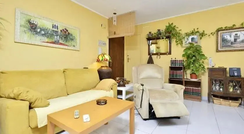 Penthouse Carrer de lHort by HelloApartments