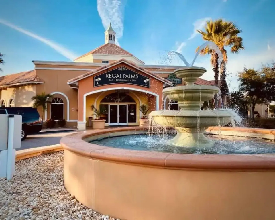 Near Disney 4 BR Townhome Waterpark Resort 2714