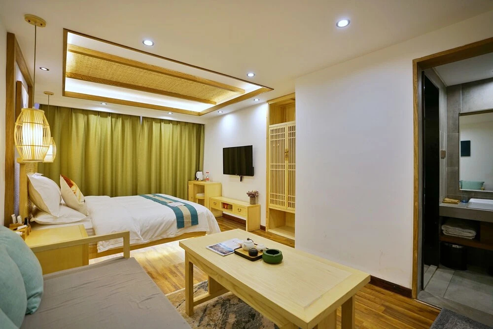 Yueju Wenlv · Yuexijiang Boutique Holiday Hotel (Leishan Xijiang Qianhu Miaozhai)