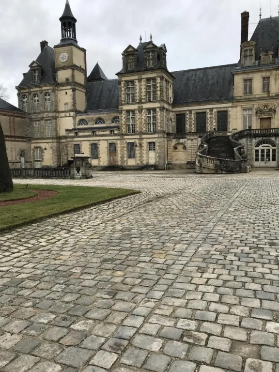 Toute Une Histoire près de Fontainebleau