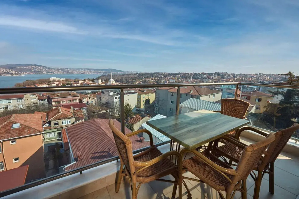 Tarabya Suit